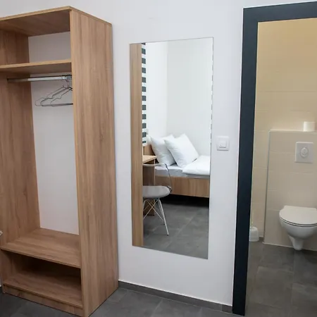 Hostel Prenociste Cma